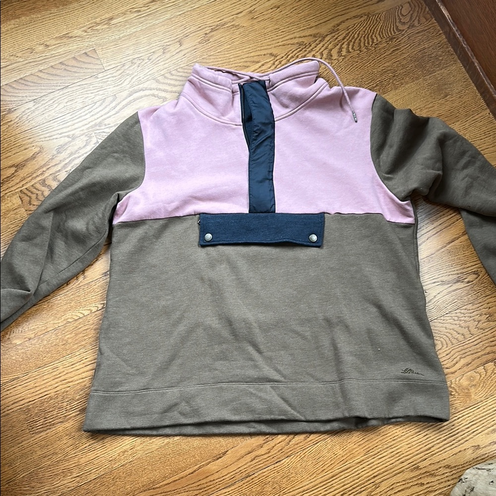 L.L. Bean Pink and Olive Sweatshirt